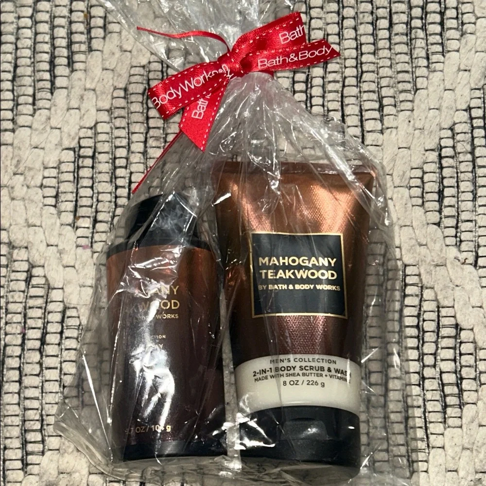 Bath & Body Works Mahogany Teakwood Duo Scrub & Wash and Body Spray Gift NWT